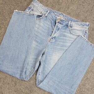 American Eagle Outfitters High-Rise Light Blue Jeans
